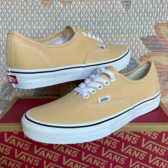 Vans WMNS Authentic
Color Theory Honey Peach
VN0A5KS9BLP
Sneakers - Picture 9 of 16